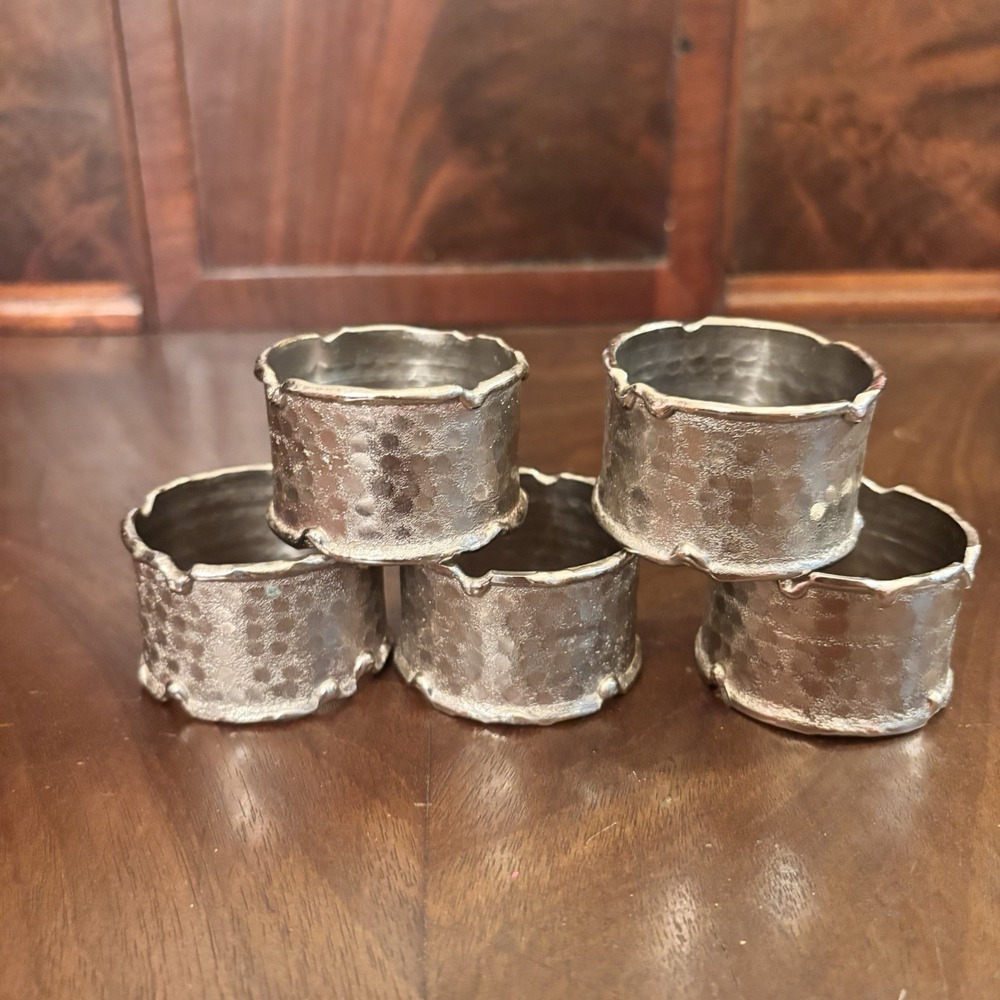 Set of 5 Hammered Silver Tone Metal Napkin Rings Rustic Organic Edge